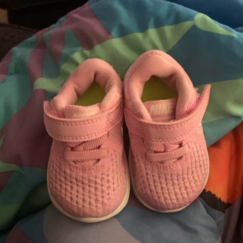 Infant pink & white Nike’s